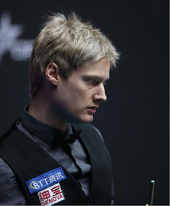 足敲响了警 足敲响了警