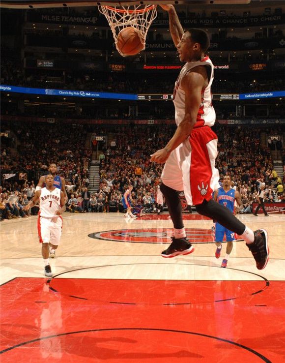 一边是以米 一边是以米